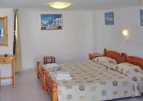 Nebo Apartahotel Olympiakí Aktí